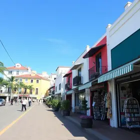 Best Stores in Pinheiros: Top Picks and Visitor Tips