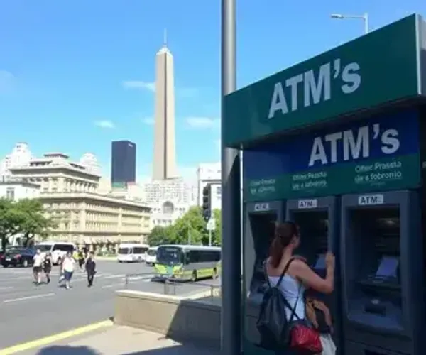 ATMs in São Paulo for Tourists: Practical Visitor Guide