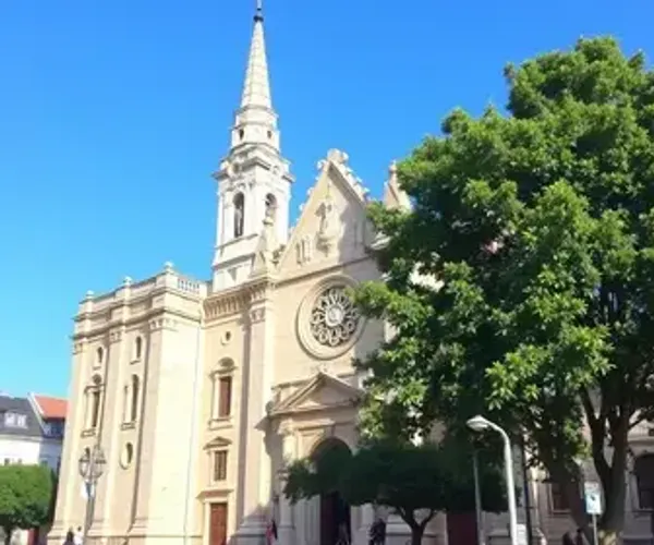 Is Santa Cecília Safe for Tourists? What Tourists Should Know
