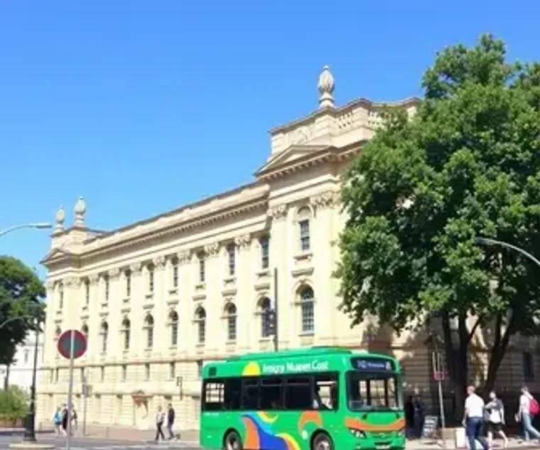 How to Visit Museu da Imigração: Timing, Transport and Visitor Tips