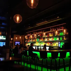 Best Bars in São Paulo for Tourists: Areas, Safety and Local Nightlife Tips
