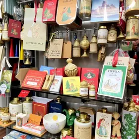 Where to Buy Souvenirs in República: Practical Visitor Guide