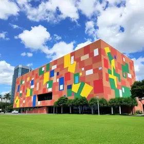 What to do at MASP: Attractions, Timing and Nearby Tips