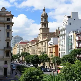 How to Get Around Historic Downtown São Paulo: Best Routes, Costs and Safety Tips